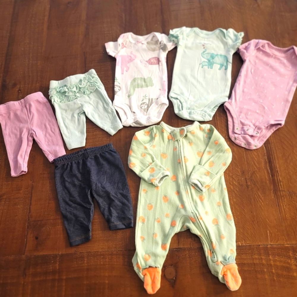 ⭐Newborn Caters Baby girl Outfits⭐